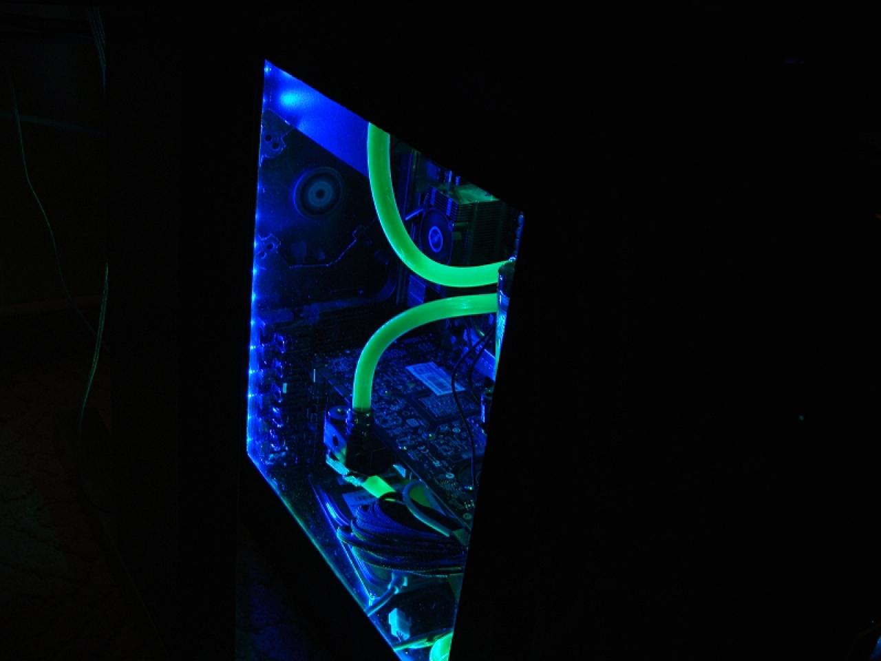 [21/01/2011] Mammuttagebuch zum Casemod-Projekt Aurora: Wakü-PC mit zwei Kreisläufen (216)