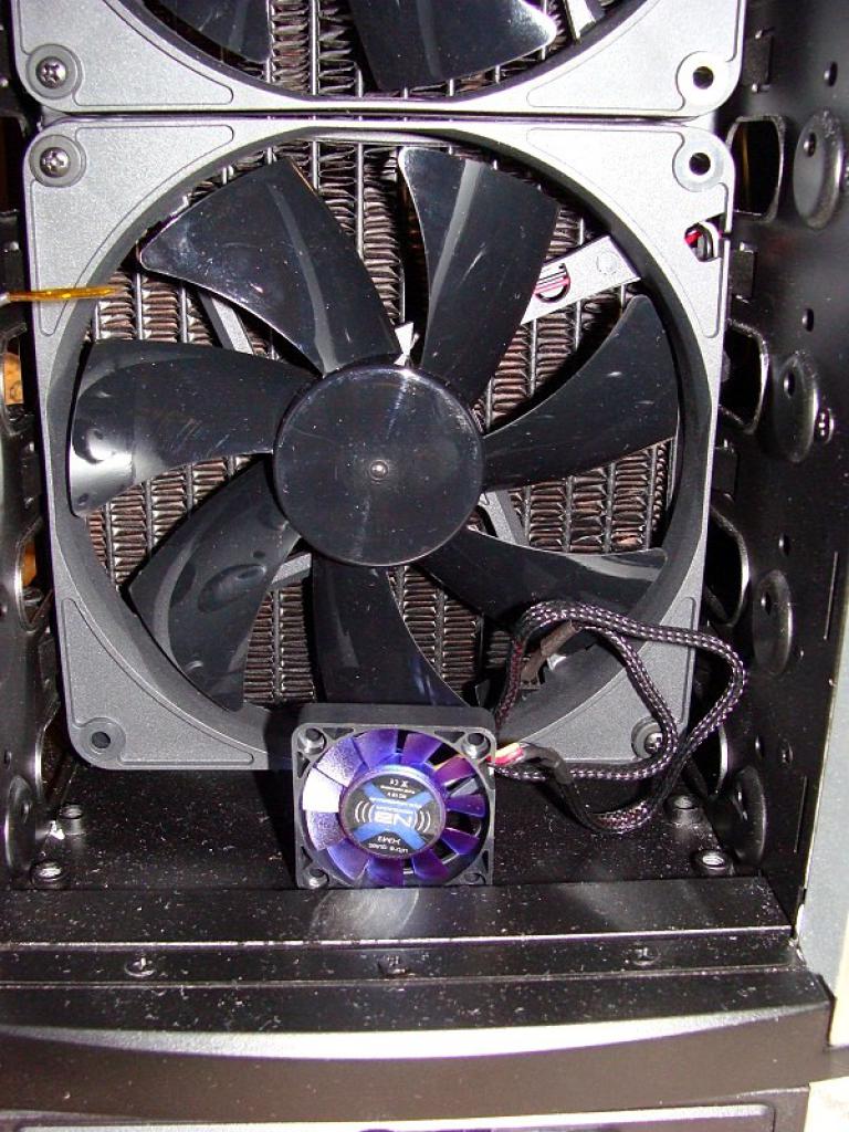 [21/01/2011] Mammuttagebuch zum Casemod-Projekt Aurora: Wakü-PC mit zwei Kreisläufen (221)