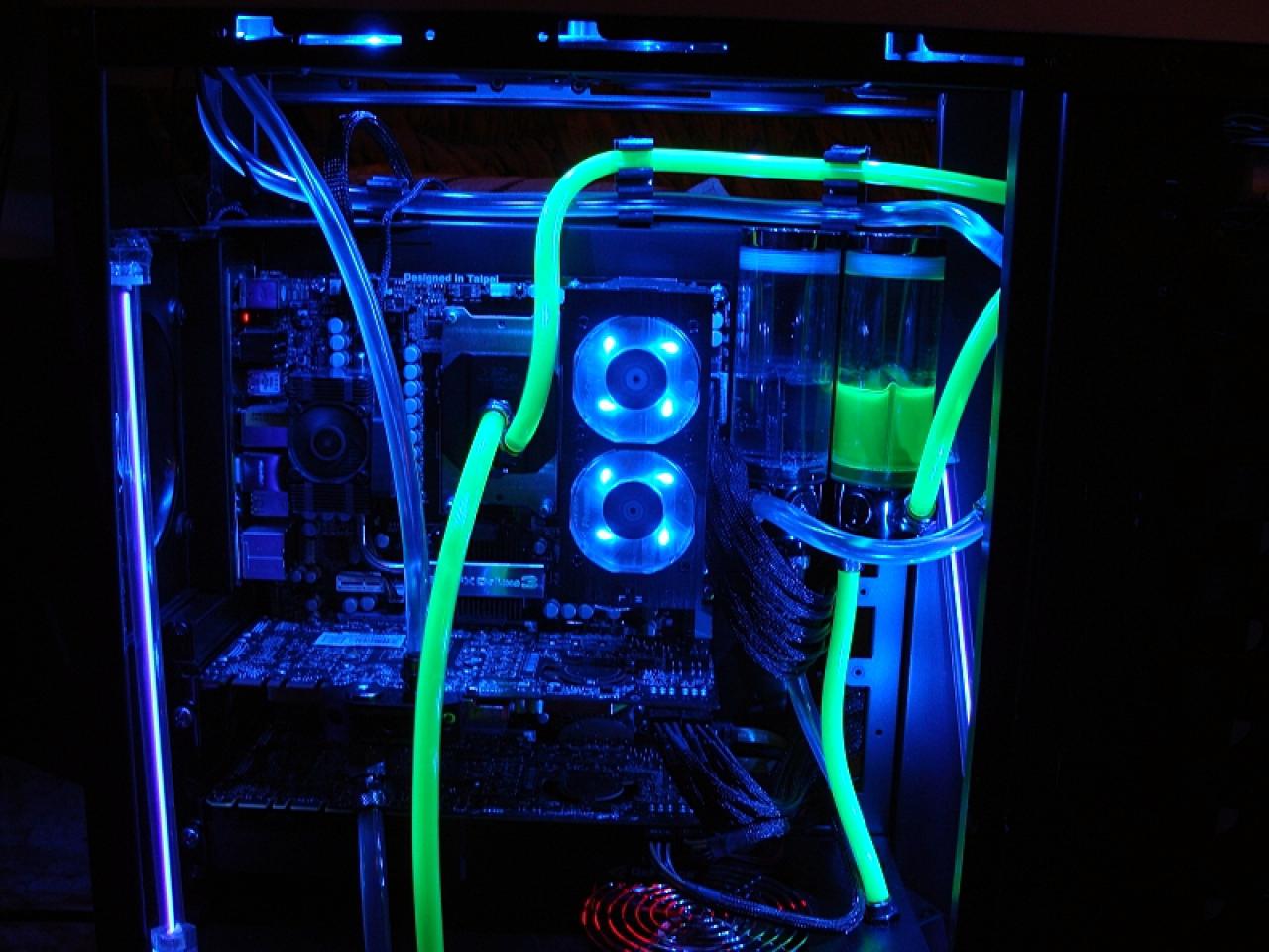[21/01/2011] Mammuttagebuch zum Casemod-Projekt Aurora: Wakü-PC mit zwei Kreisläufen (230)