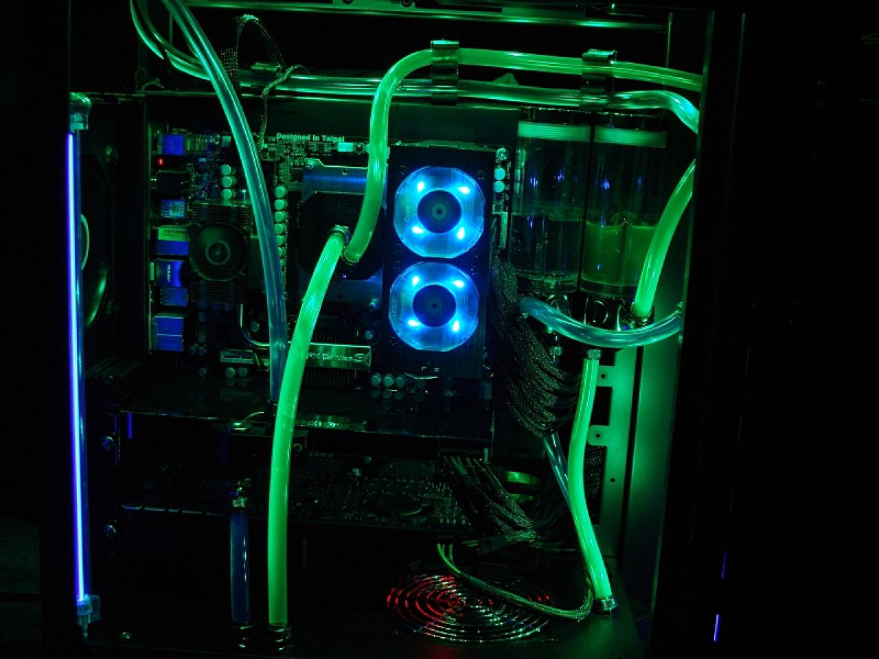 [21/01/2011] Mammuttagebuch zum Casemod-Projekt Aurora: Wakü-PC mit zwei Kreisläufen (232)