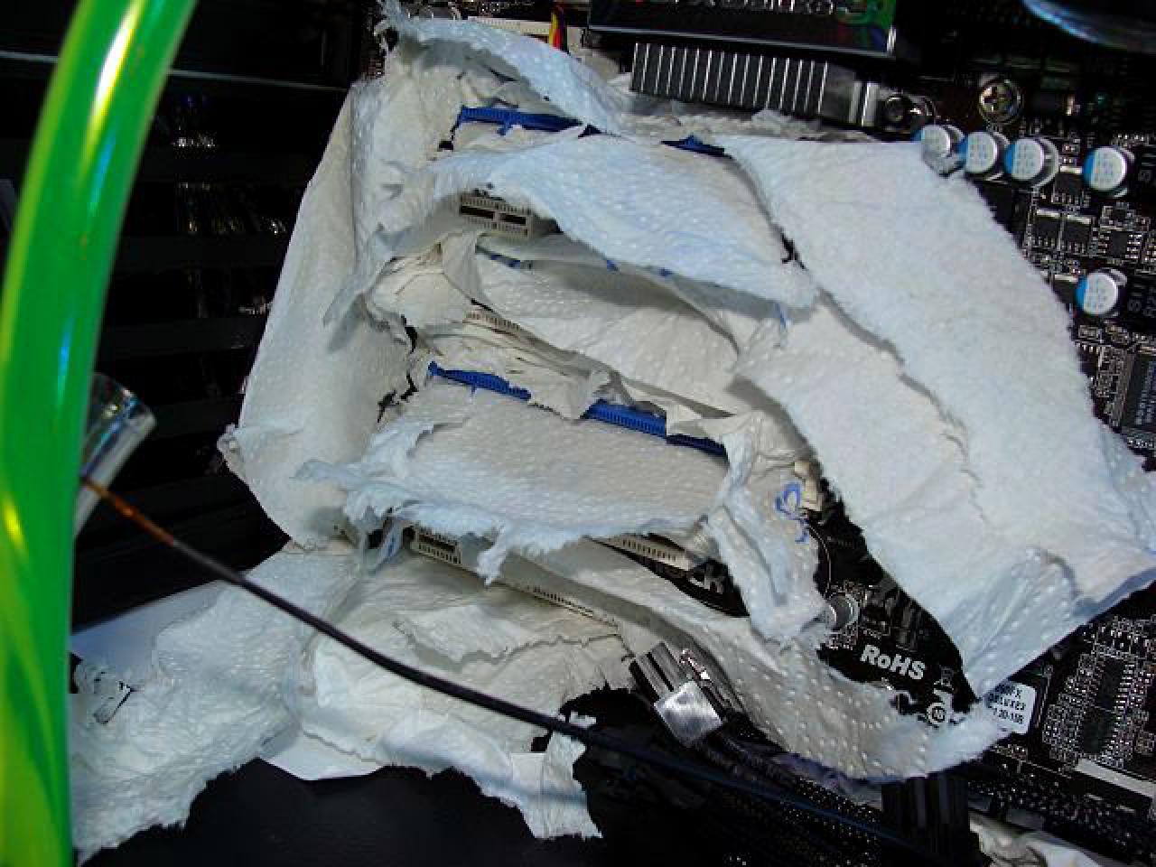 [21/01/2011] Mammuttagebuch zum Casemod-Projekt Aurora: Wakü-PC mit zwei Kreisläufen (245)