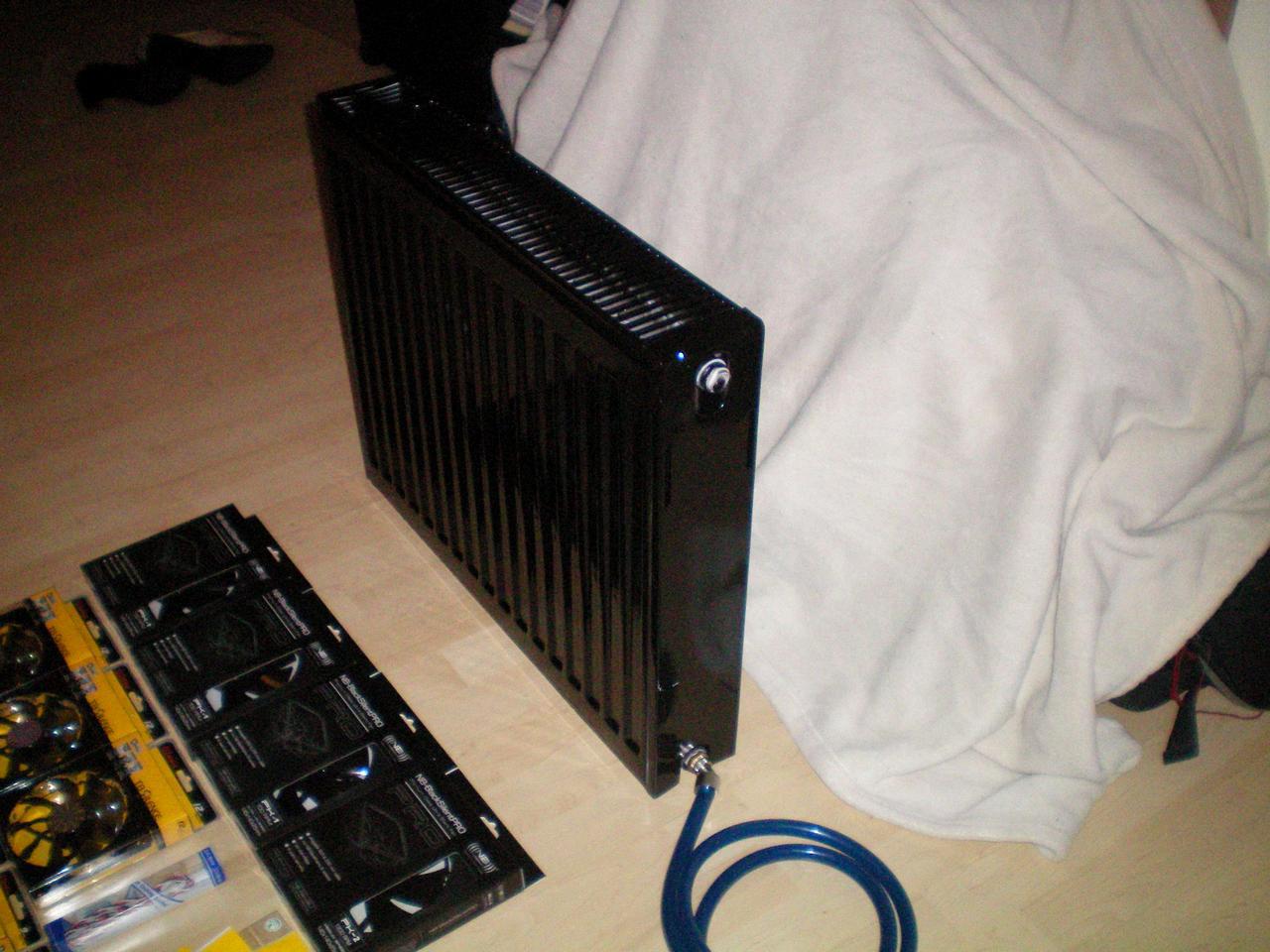 [28/01/2011] Verrückt: Wakü-Casemod mit Heizkörper als Radiator (3)