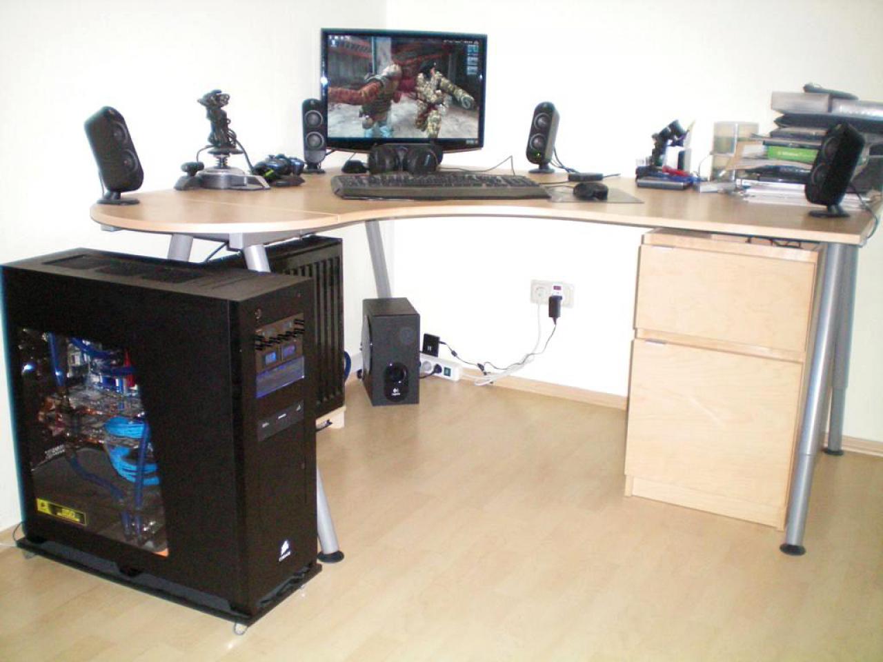 [28/01/2011] Verrückt: Wakü-Casemod mit Heizkörper als Radiator (13)