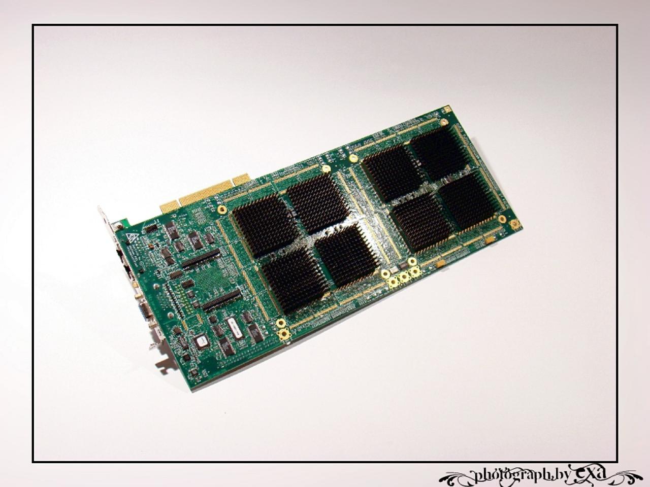 [14/01/2011] Retro-Projekt Octooculus: Acht 3dfx-GPUs auf einer Grafikkarte (1)