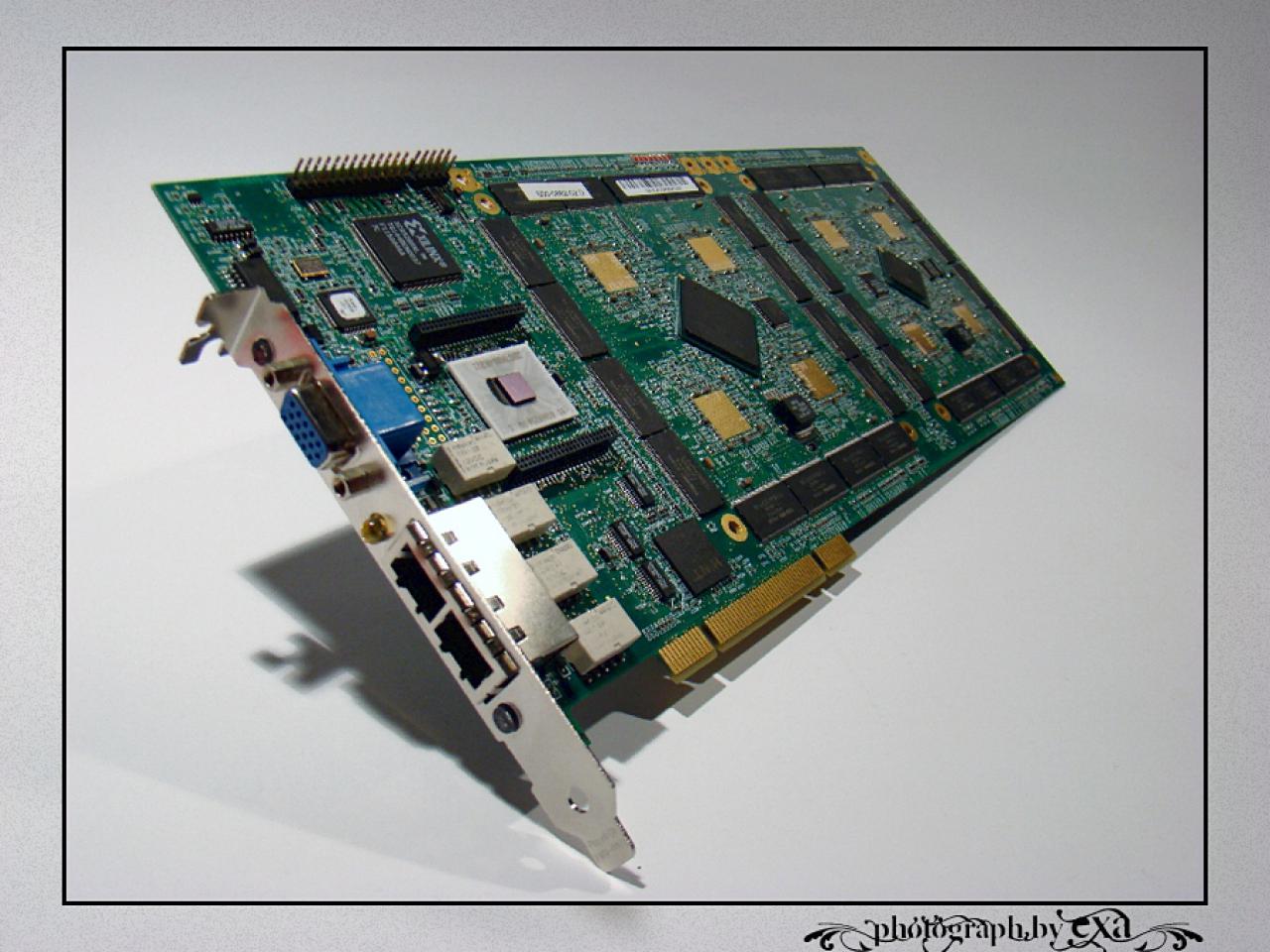 [14/01/2011] Retro-Projekt Octooculus: Acht 3dfx-GPUs auf einer Grafikkarte (3)