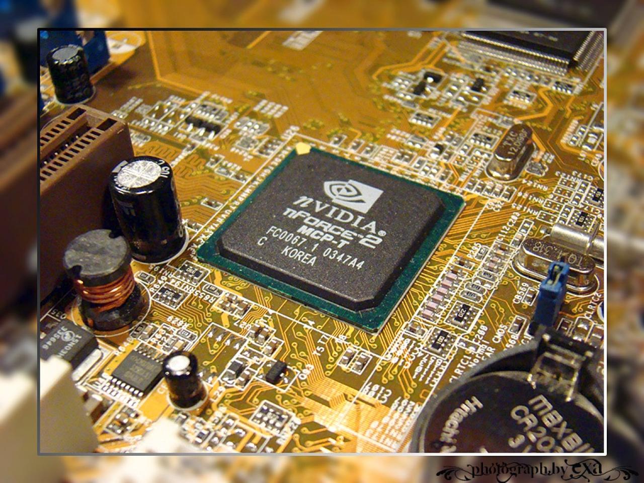 [14/01/2011] Retro-Projekt Octooculus: Acht 3dfx-GPUs auf einer Grafikkarte (6)