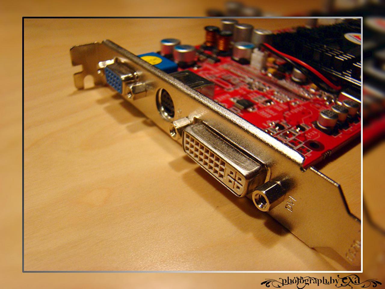 [14/01/2011] Retro-Projekt Octooculus: Acht 3dfx-GPUs auf einer Grafikkarte (15)