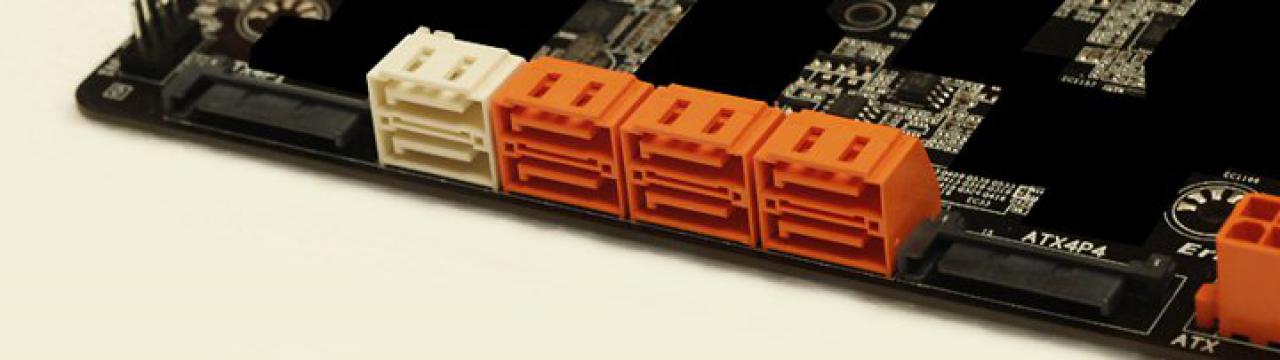 [21/02/2011] Gigabyte X58A-OC (5)