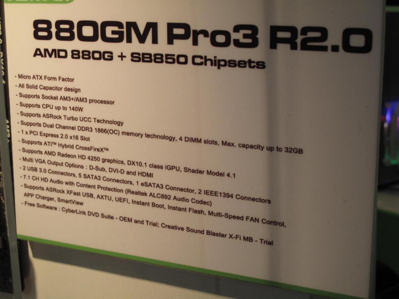 [28/02/2011] Asrock 880GM Pro3 R2.0 00