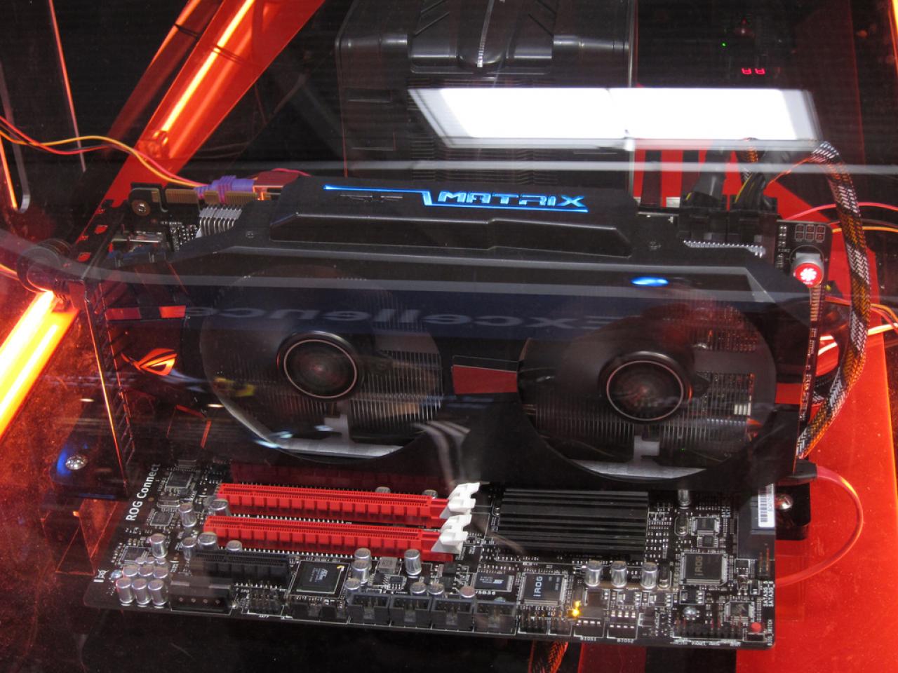 [28/02/2011] Asus auf der Cebit 2011