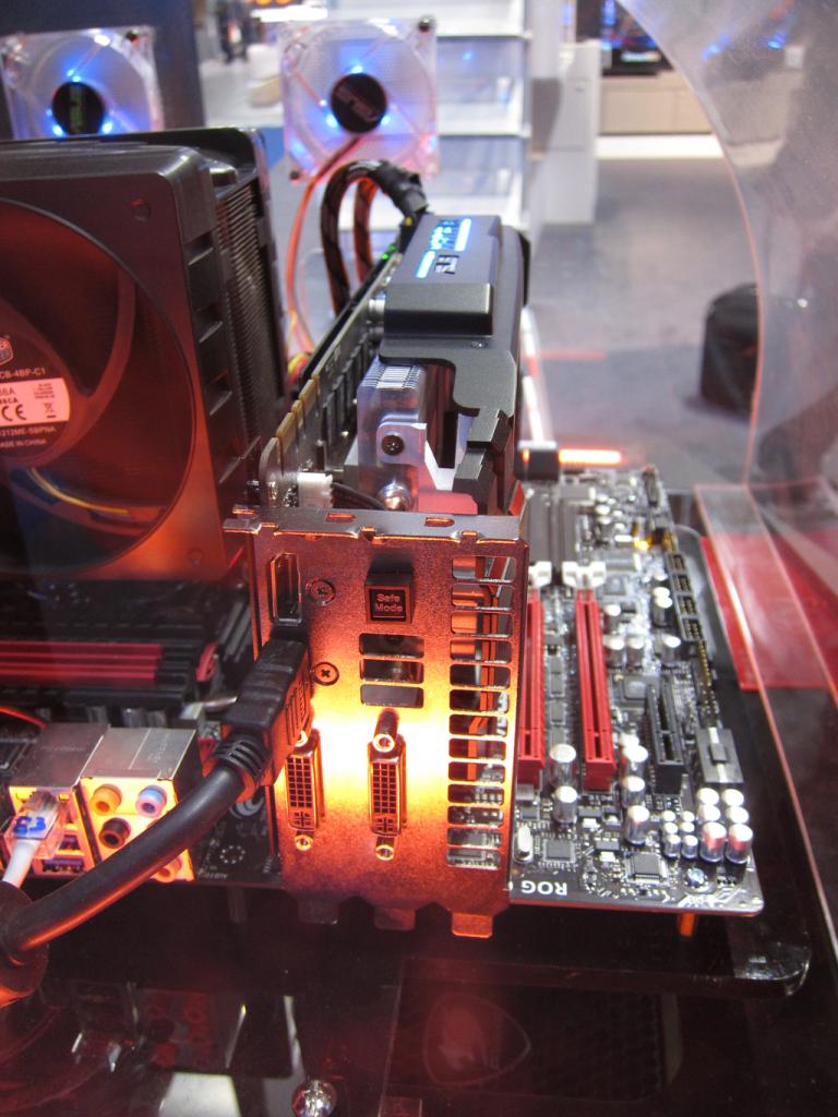 [28/02/2011] Asus auf der Cebit 2011 (2)