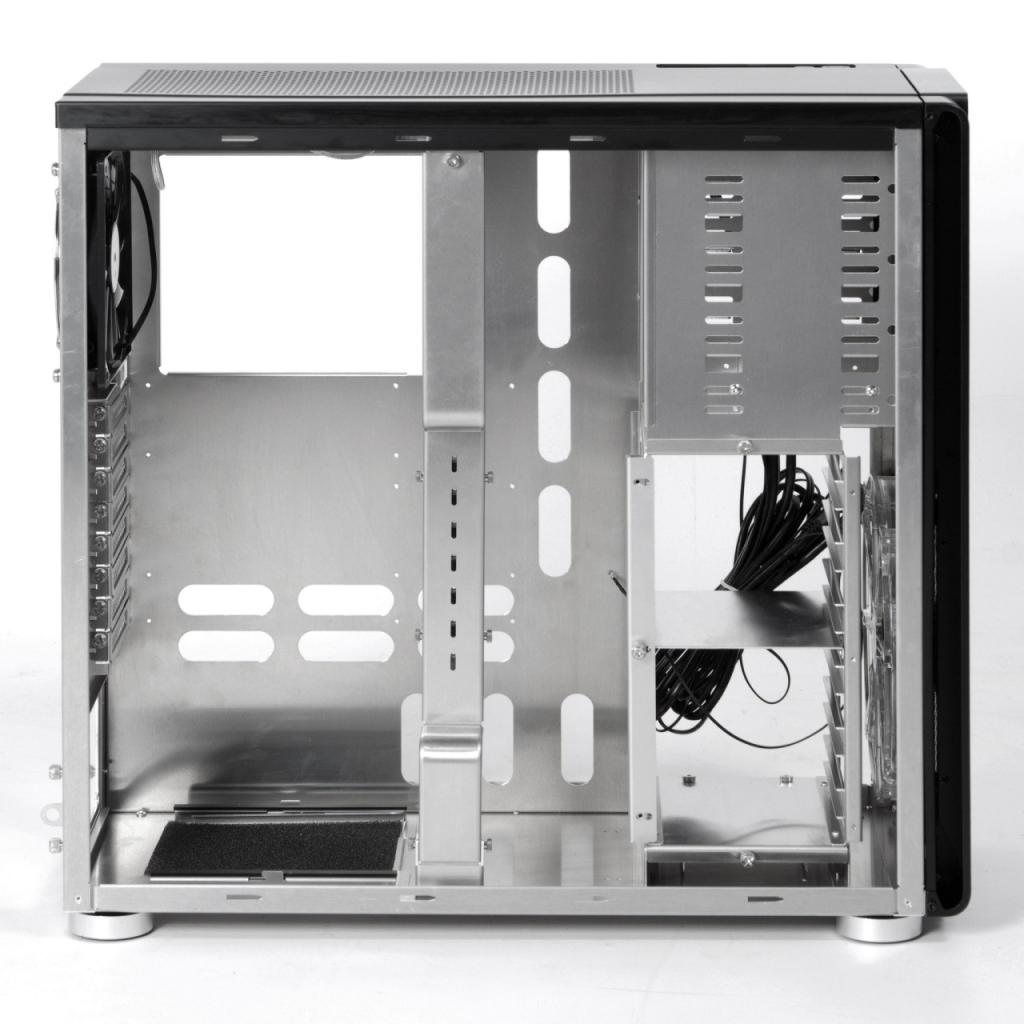 [08/02/2011] Cubitek XL-Tank: Midi-Tower mit Platz für XL-ATX-Mainboards (8)