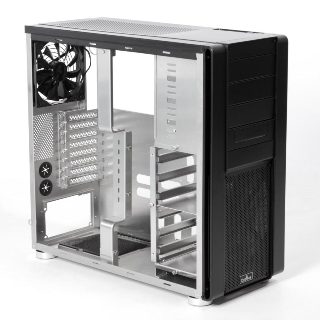 [08/02/2011] Cubitek XL-Tank: Midi-Tower mit Platz für XL-ATX-Mainboards (12)