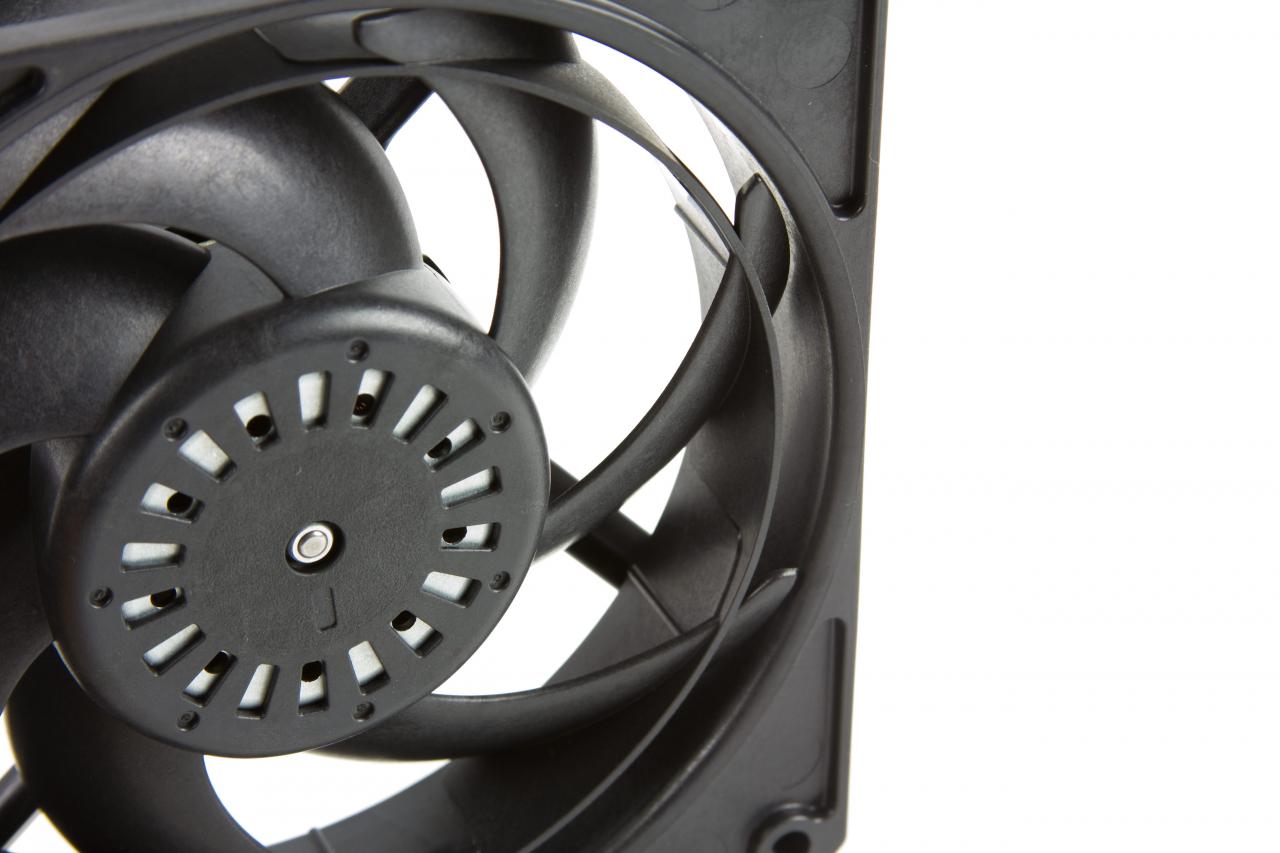 [26/02/2011] Scythe mit neuen High-Speed-Lüftern der Gentle Typhoon-Serie (4)
