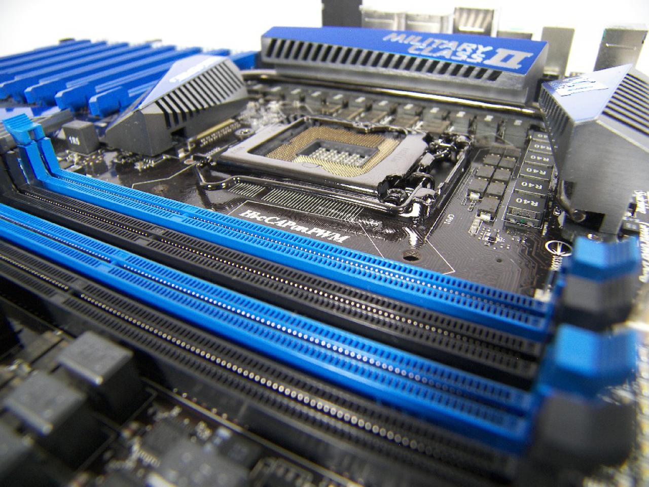 [22/02/2011] MSI Big Bang Marshal 17 