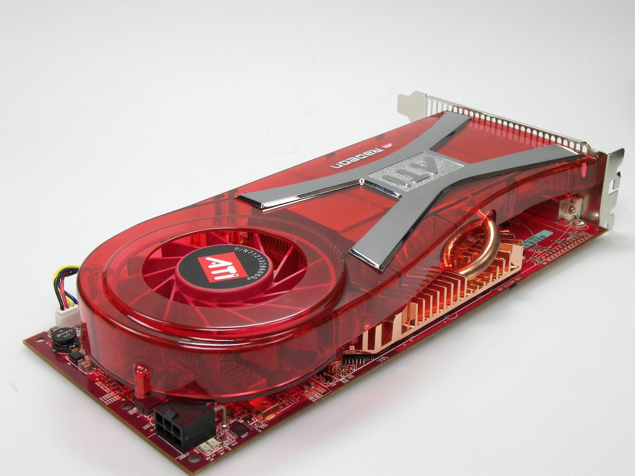[02/02/2011] Mit im Vergleich zum Vorvorgänger verdreifachter Arithmetikleistung und hohen Taktraten sowie erstmals GDDR4-Speicher trat die Radeon X1950 XTX an. Für vergleichsweise günstige 399 Euro überzeugte die Karte mit toller Bildqualität und sehr leiser Kühlung im Leerlauf