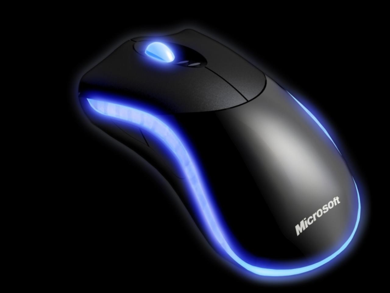 [23/02/2011] Razer Habu: Benannt nach einer in Japan heimischen Grubenotter-Art wurde die Habu in Zusammenarbeit mit Microsoft entwickelt. Die Technik samt Beleuchtung stammt von Razer, die Hülle ist an das Redmond'sche Intelli-Design angelehnt