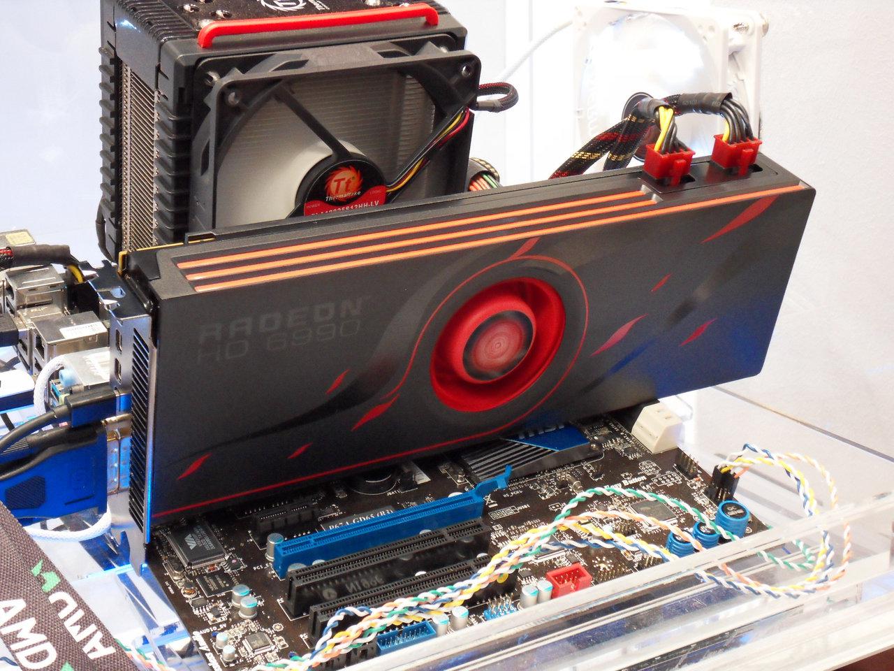 [28/02/2011] cebit 2011 msi hd 6990 04