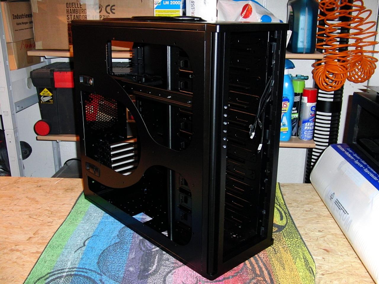 [04/02/2011] Tolle Airbrush-Casemod mit Batman-Motiven (17)