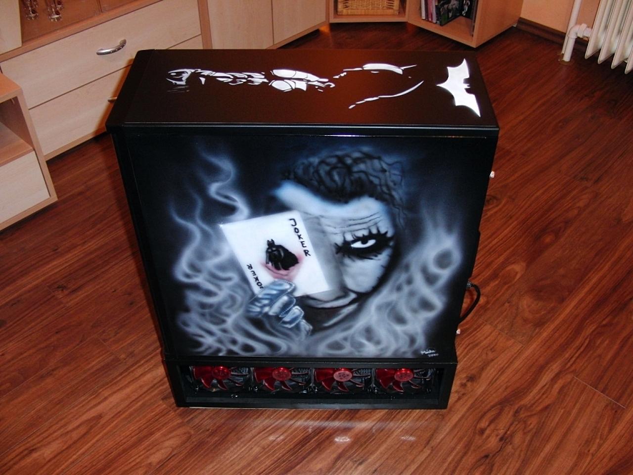 [04/02/2011] Tolle Airbrush-Casemod mit Batman-Motiven (46)