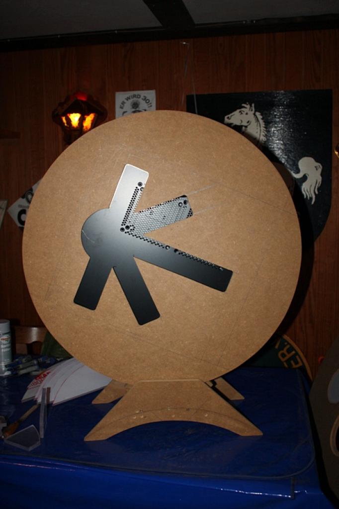 [11/02/2011] Ausnahme-Casemod Candela: Acrylglas trifft LED-Wahnsinn trifft Kunstleder (59)