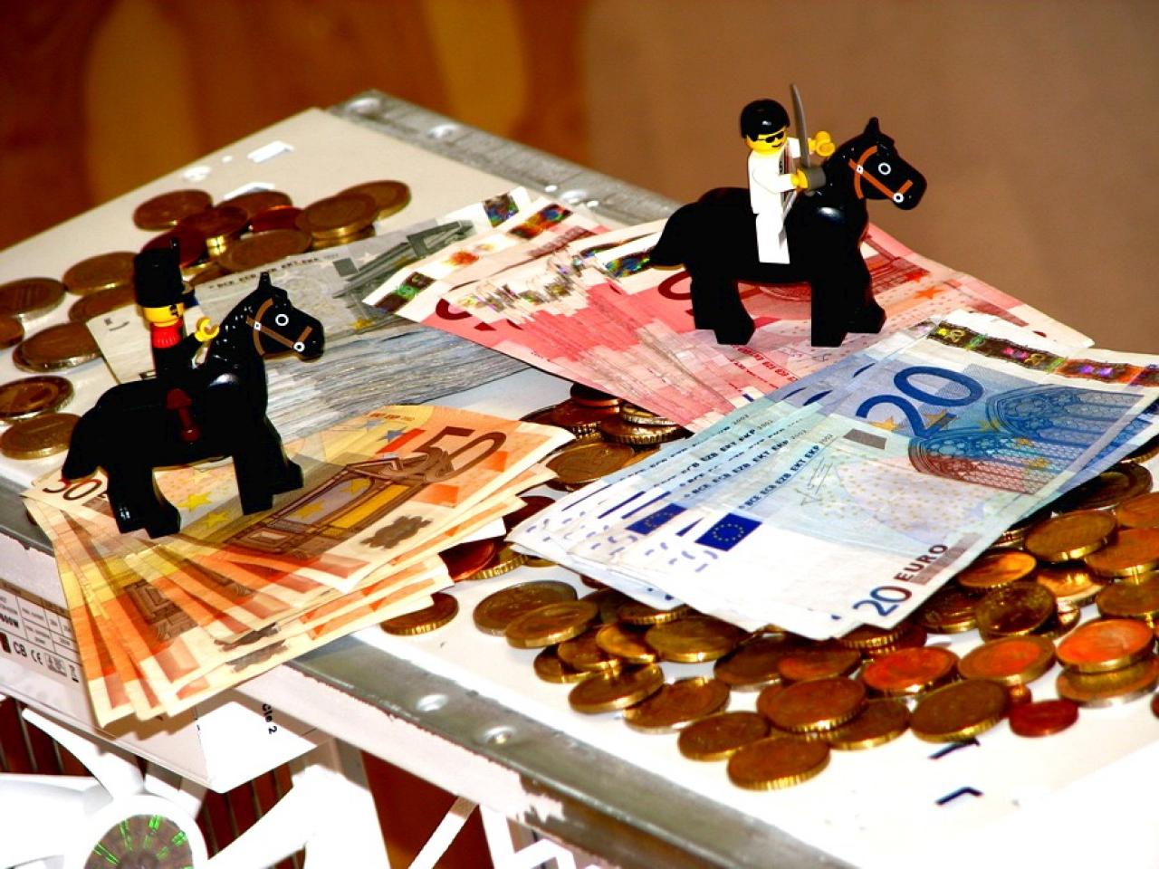 [18/02/2011] Casemod-Projekt Schneeweiß: Lego-Reiterschaft auf Beutezug und (fast) finale Bilder (2)