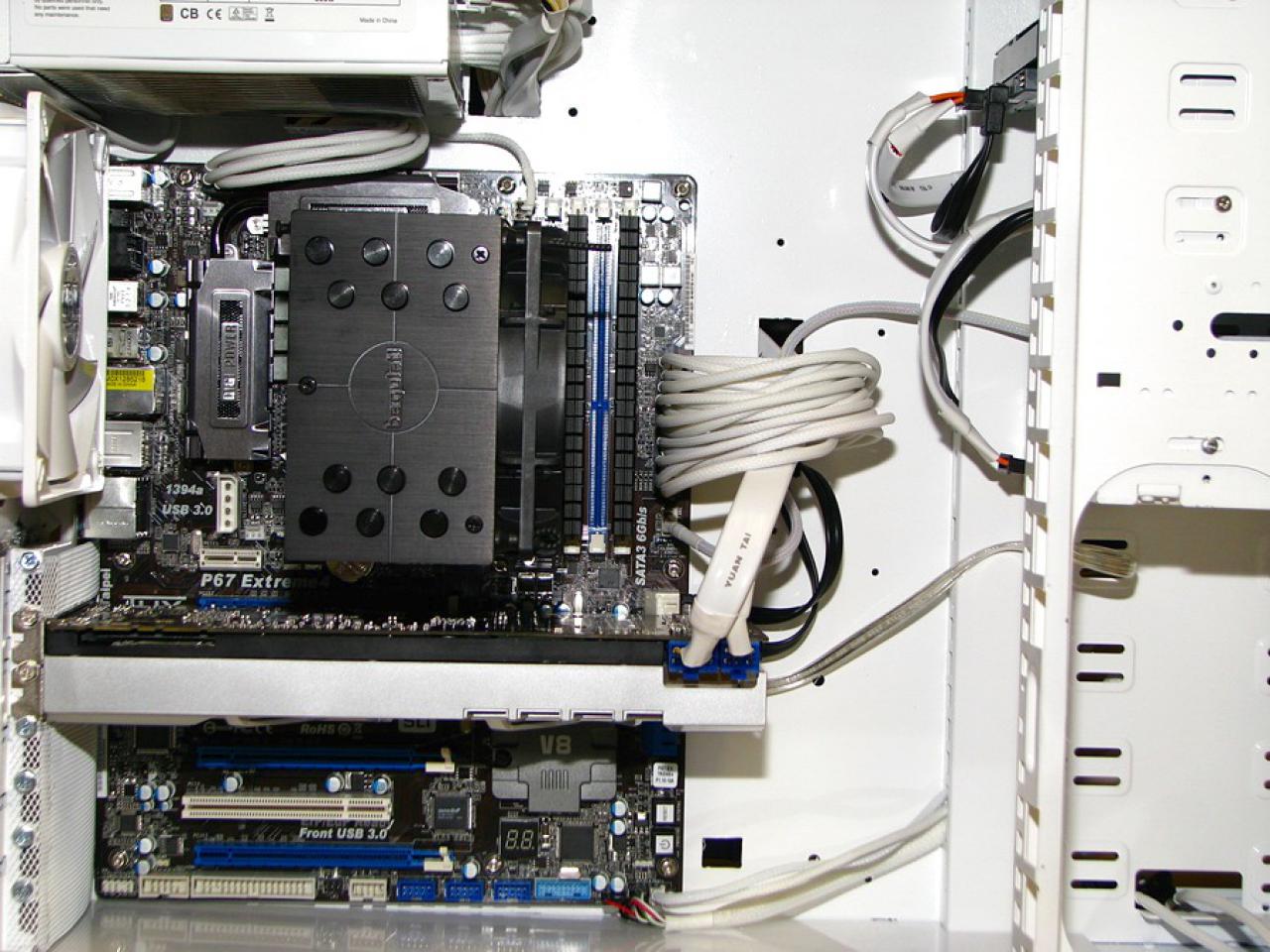 [18/02/2011] Casemod-Projekt Schneeweiß: Lego-Reiterschaft auf Beutezug und (fast) finale Bilder (41)