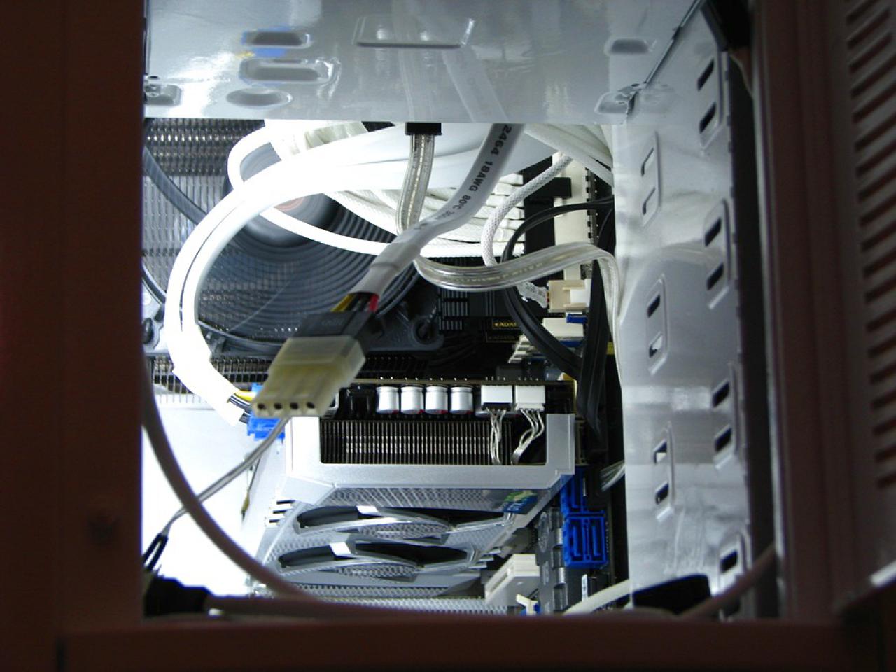 [18/02/2011] Casemod-Projekt Schneeweiß: Lego-Reiterschaft auf Beutezug und (fast) finale Bilder (48)