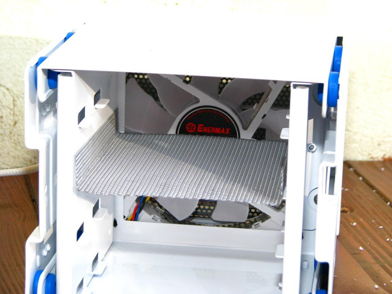 [18/02/2011] Casemod-Projekt Schneeweiß: Lego-Reiterschaft auf Beutezug und (fast) finale Bilder (52)