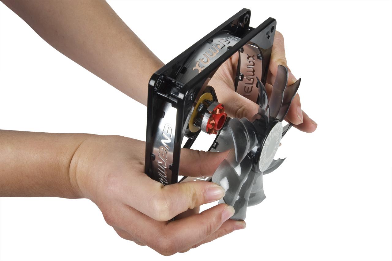 [17/02/2011] Cebit: Enermax mit Weltpremiere der Twister-CPU-Kühlung (2)