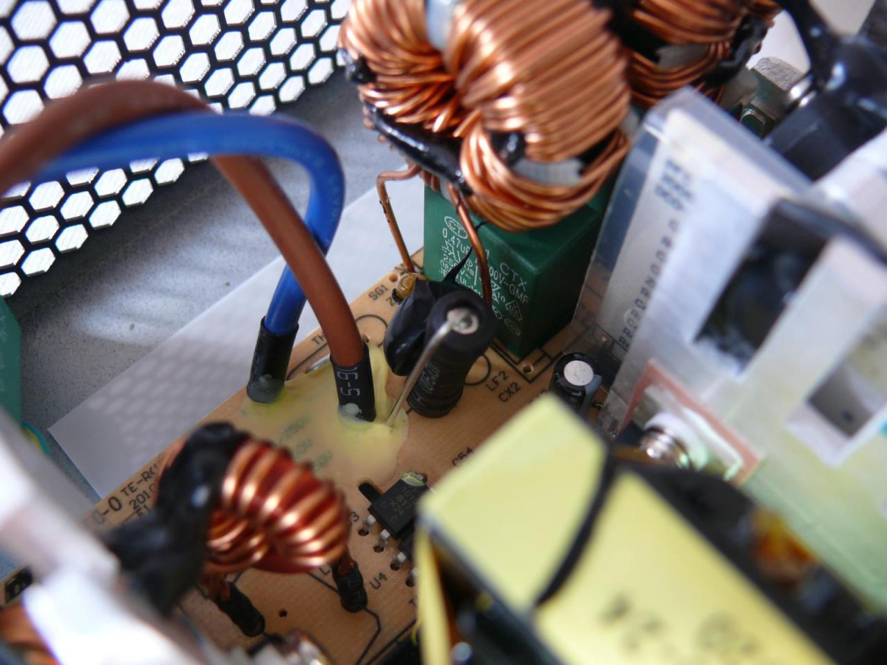 [22/02/2011] Rasurbo Real&Power 550W im PCGHX-Test (8)