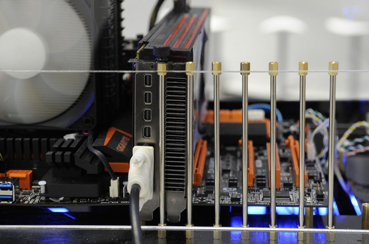 [01/03/2011] AMD Radeon HD 6990: Technische Daten und Releasetermin geleaked - Cebit-Update (1)