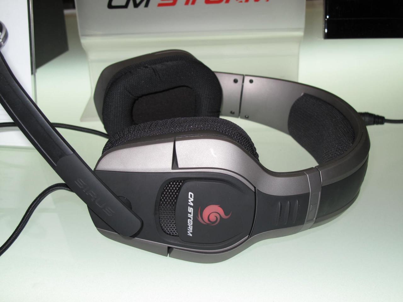 [02/03/2011] Cooler Master CM Storm Sirius 01