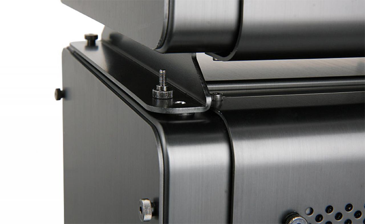 [19/03/2011] Cubitek Magic Cube: Modulares Aluminium-Gehäuse mit USB 3.0 (11)
