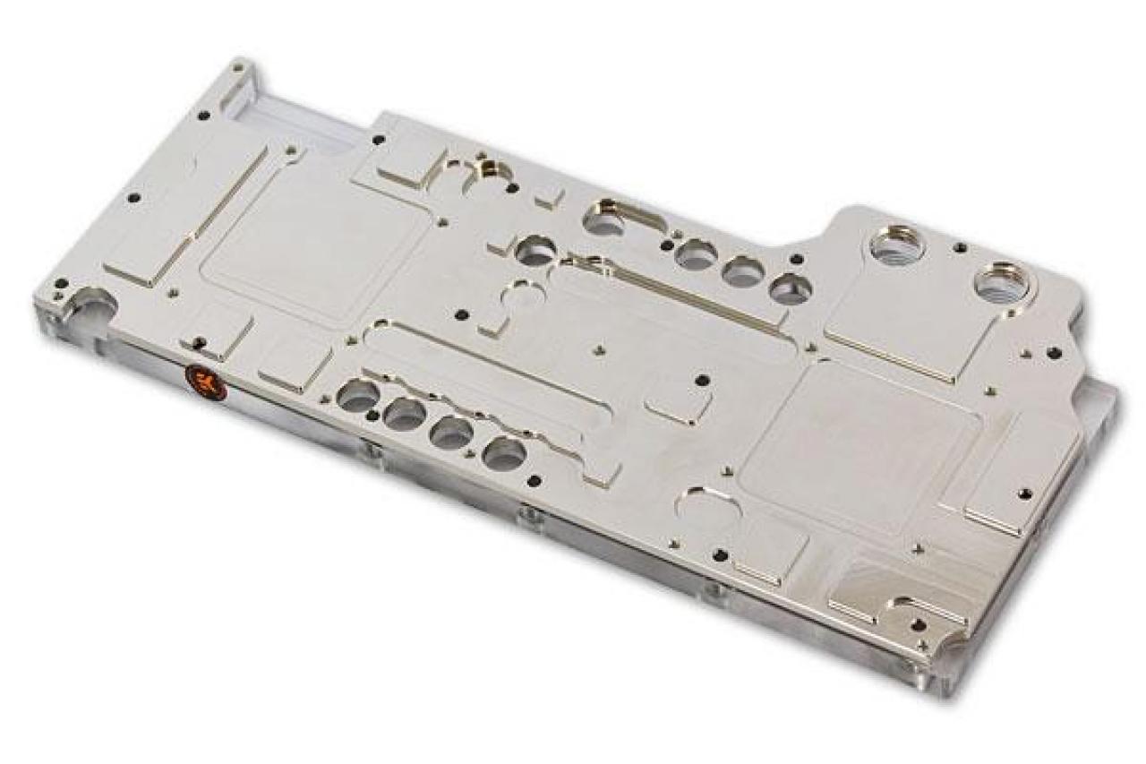 [25/03/2011] EK Waterblocks EK-FC590 GTX (2)