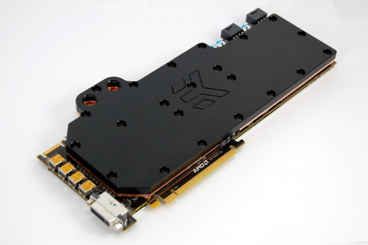 [22/03/2011] EK Water Blocks: Fotos des ersten Wasserkühler für AMD Radeon HD 6990 (5)