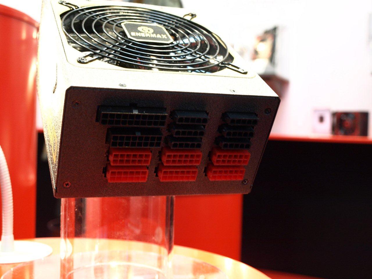[01/03/2011] Enermax Revo GOLD 4 