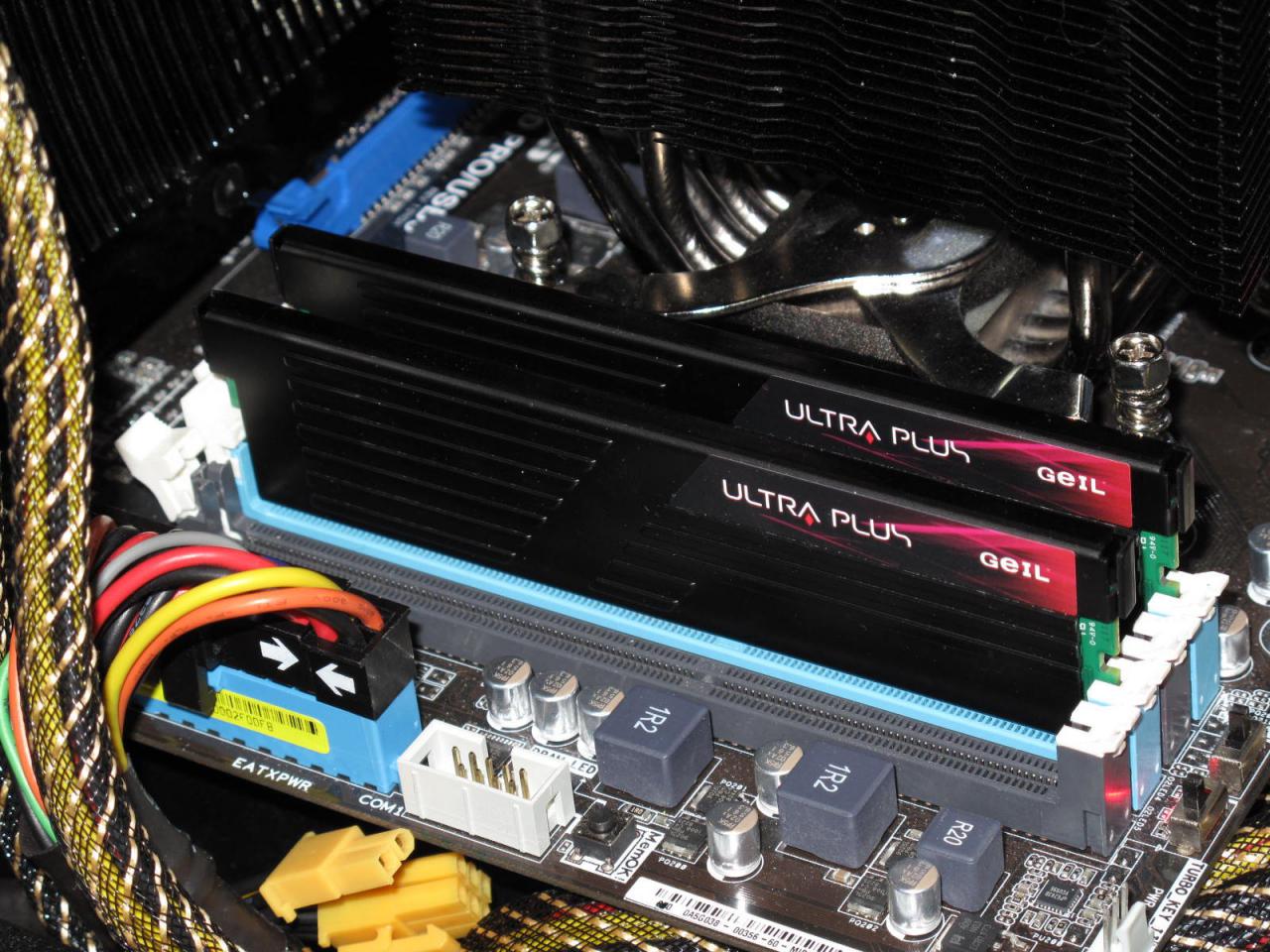 [02/03/2011] GEIL Ultra Plus 01