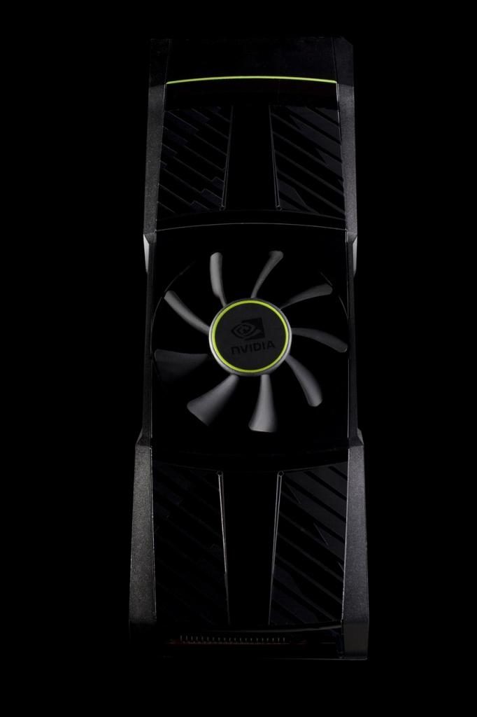 [24/03/2011] GTX 590: Bilder von Nvidia (1)