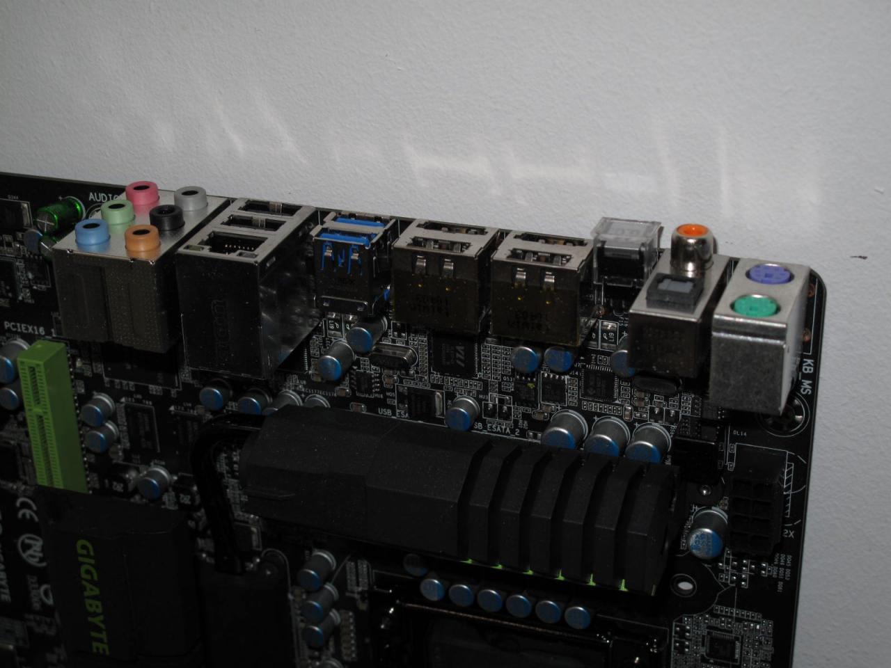[01/03/2011] Gigabyte G1 Guerilla 02
