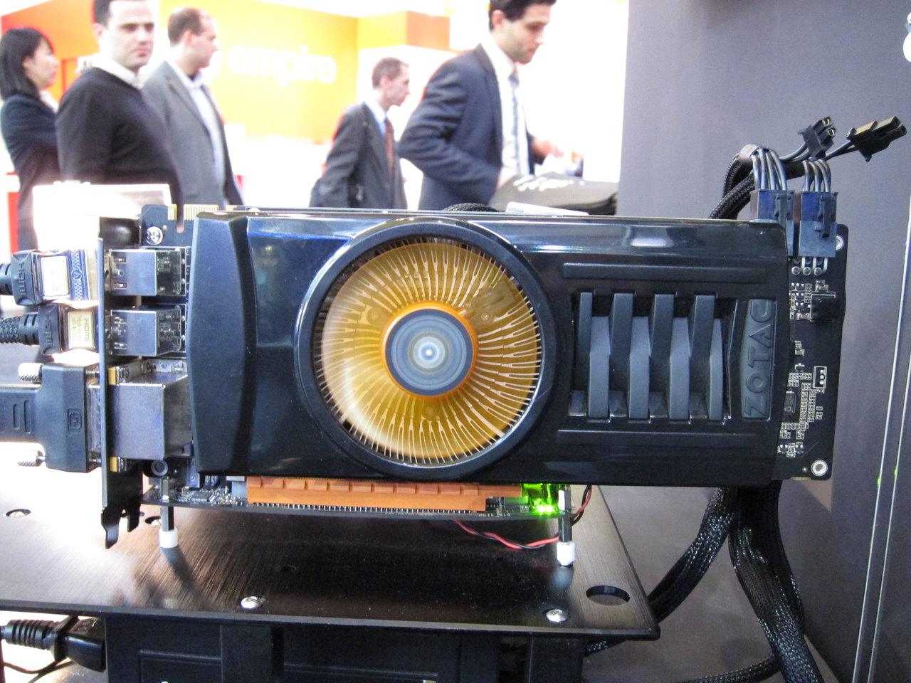 [02/03/2011] Grafikkarte Zotac Geforce 560 Ti Multiview 10