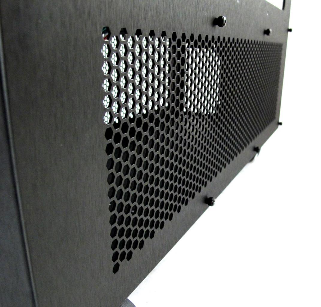 [29/03/2011] XSPC H2 Tower Case (4)