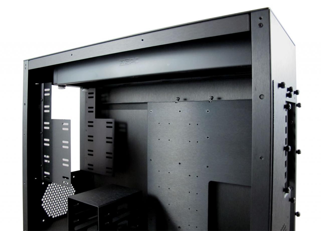 [29/03/2011] XSPC H2 Tower Case (8)