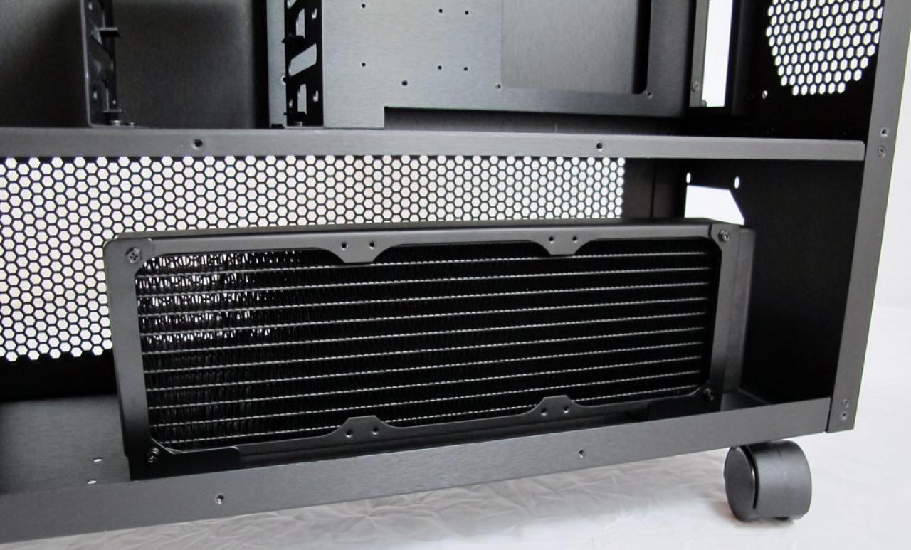 [29/03/2011] XSPC H2 Tower Case (9)