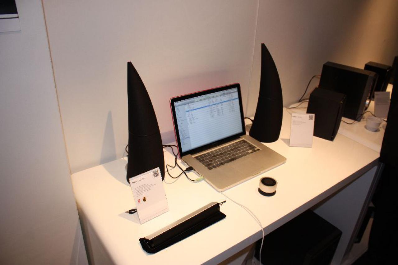 [03/03/2011] Cebit 2011: Neue Lautsprechersysteme von Edifier (11)