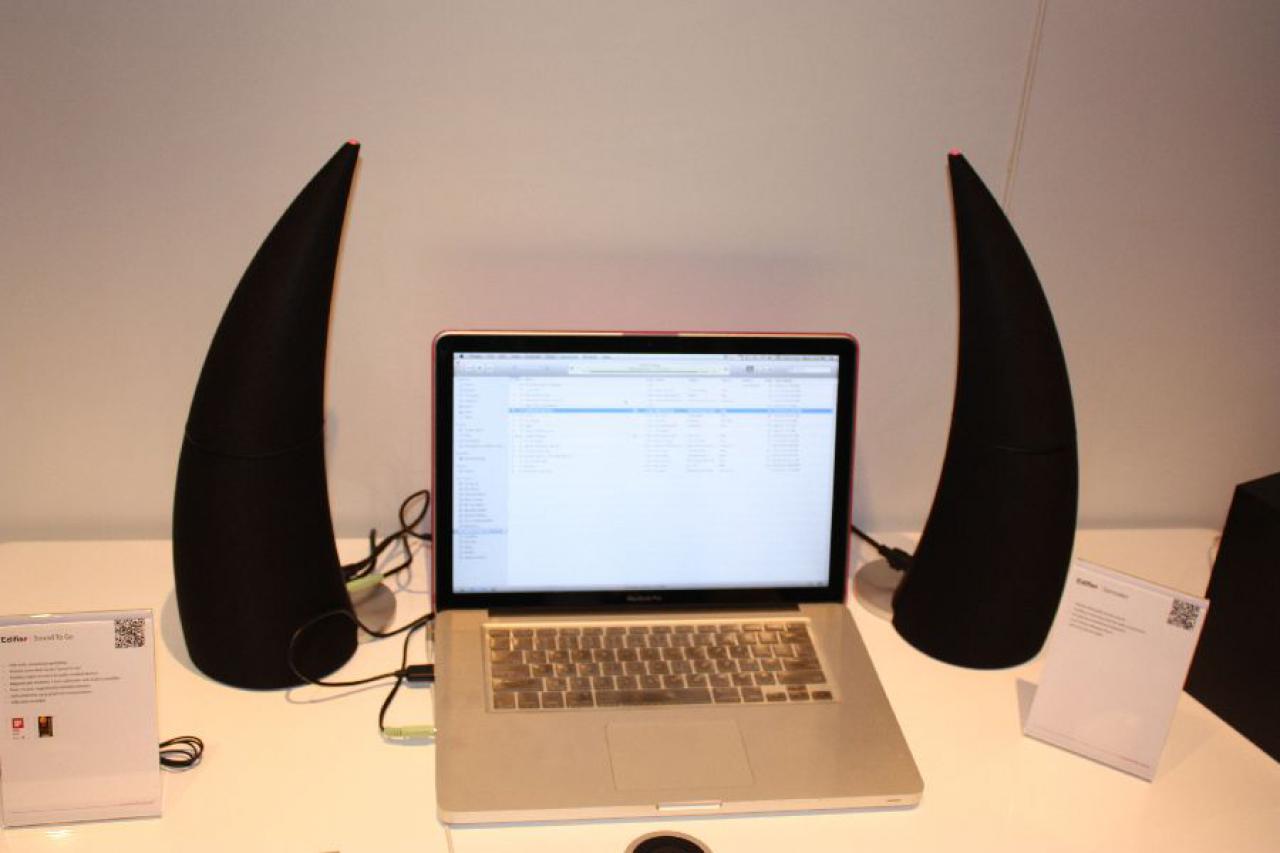 [03/03/2011] Cebit 2011: Neue Lautsprechersysteme von Edifier (12)