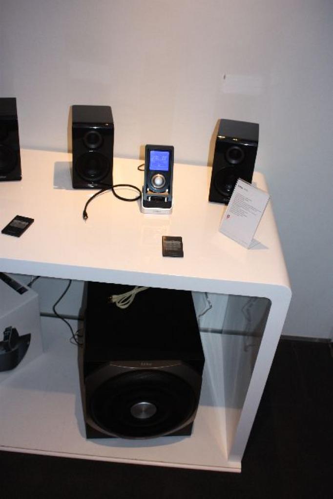 [03/03/2011] Cebit 2011: Neue Lautsprechersysteme von Edifier (18)