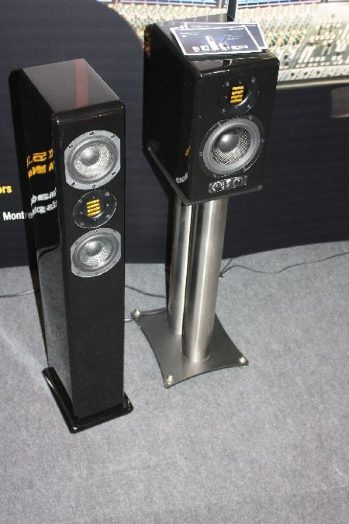 [03/03/2011] Cebit 2011: Home-Eqiupment von Adam-Audio (5)