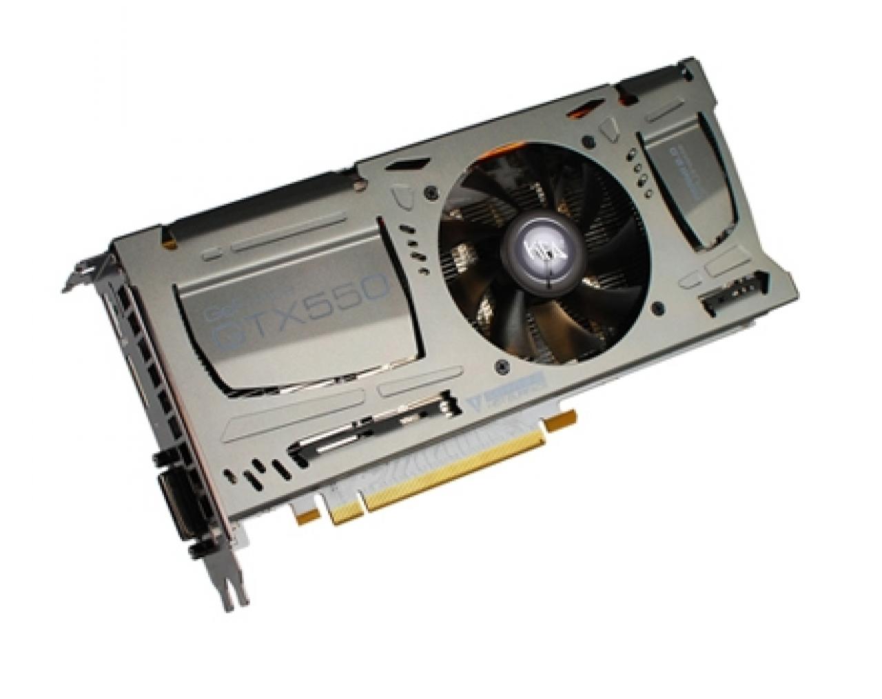 [16/03/2011] KFA 2 GeForce GTX 550 Ti LTDOC White Edition 002