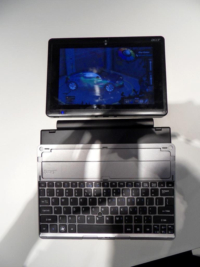[02/03/2011] Cebit 2011: AMD zeigt Llano im Vergleich zu Sandy Bridge (8)